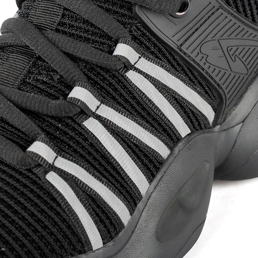 Summer Breathable Flying Woven Anti-smashing Anti-piercing Safety Shoes Deodorant Comfortable Non-slip Work Shoes